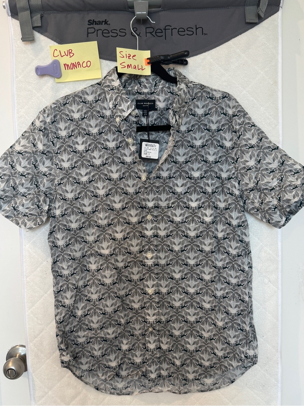 NWT Club Monaco Men's SLIM fit monkey palm design